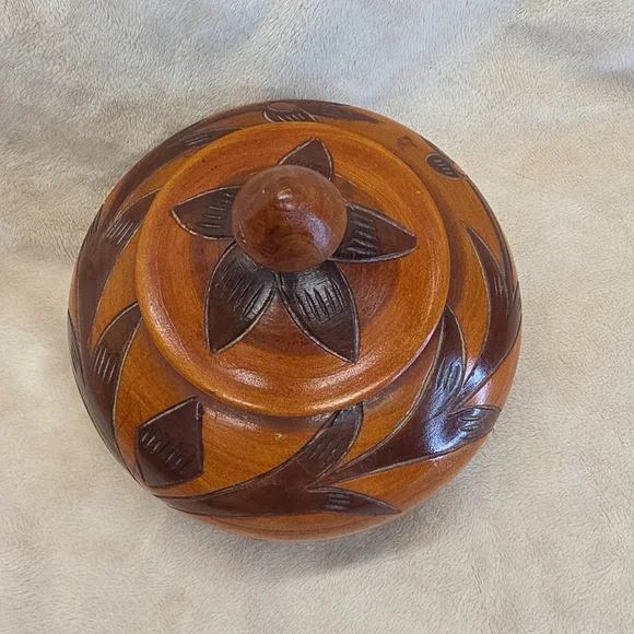 VTG Carved Wood Trinket Box Floral Round with Lid  Rustic Home Decor Dark Brown - Picture 2 of 12